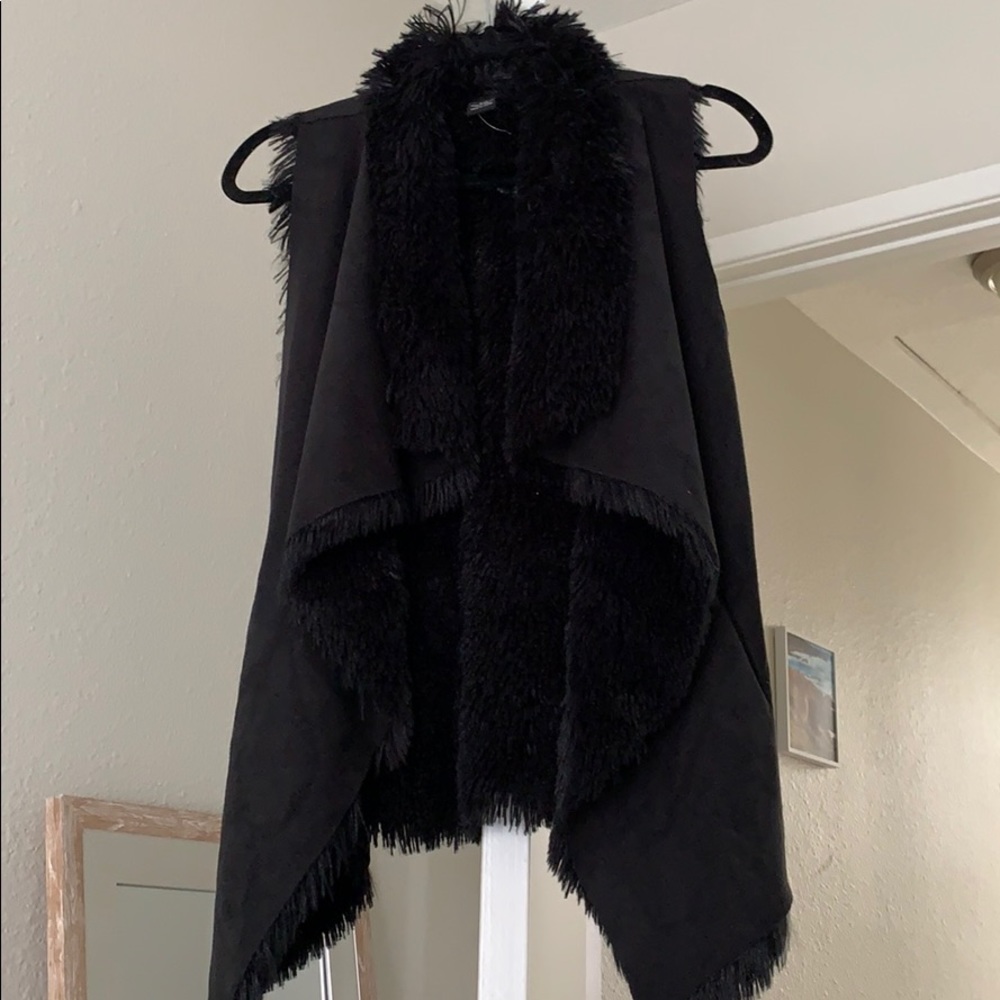 Black suede and faux fur vest